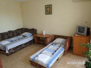 Гостевой дом Rooms Via Maris Созополь Люкс с 1 спальней-2
