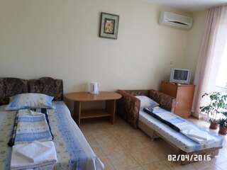 Гостевой дом Rooms Via Maris Созополь Люкс с 1 спальней-3