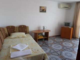 Гостевой дом Rooms Via Maris Созополь Люкс с 1 спальней-2