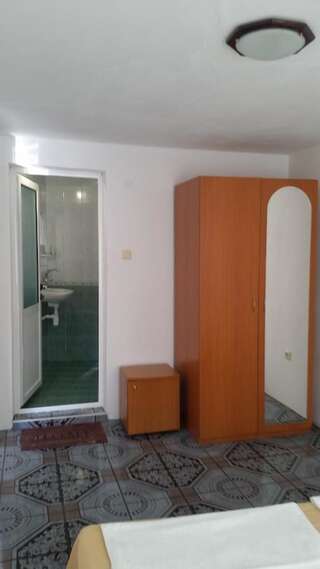 Гостевой дом Rooms Via Maris Созополь Люкс с 1 спальней-5