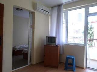 Гостевой дом Rooms Via Maris Созополь Люкс с 1 спальней-7